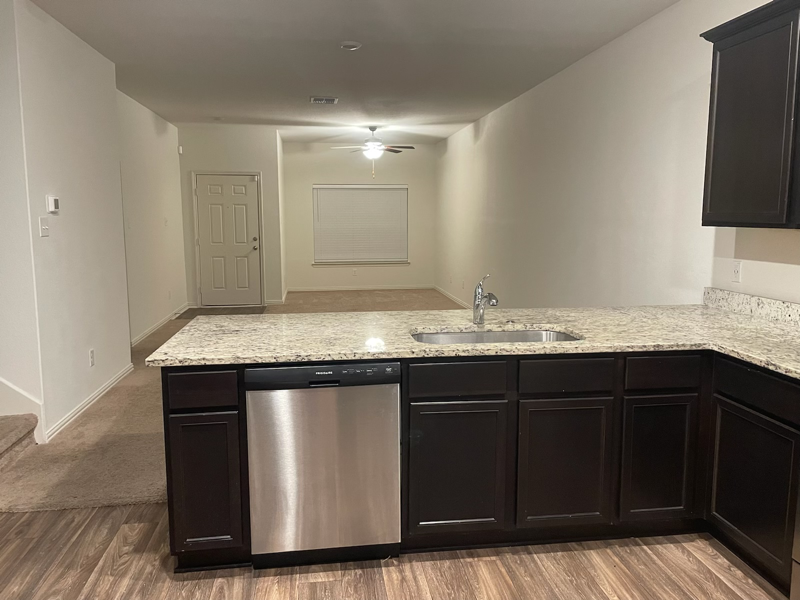 10966 Delight Grv - Photo 6 of 30