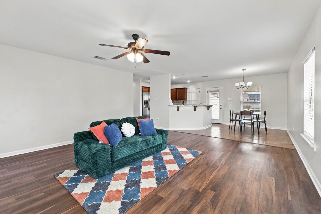 15592 Magicstone Dr - Photo 3 of 15