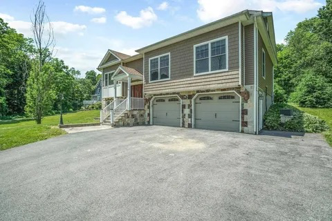 42 Bennett Rd - Photo 2 of 20