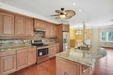 42 Bennett Rd - Photo 6 of 20