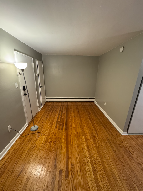 7231 Oxford Ave #4 - Photo 4 of 20