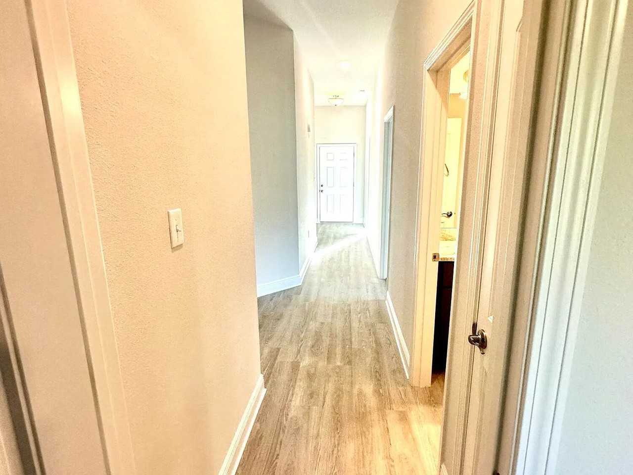 13924 Ruby Ln - Photo 4 of 16