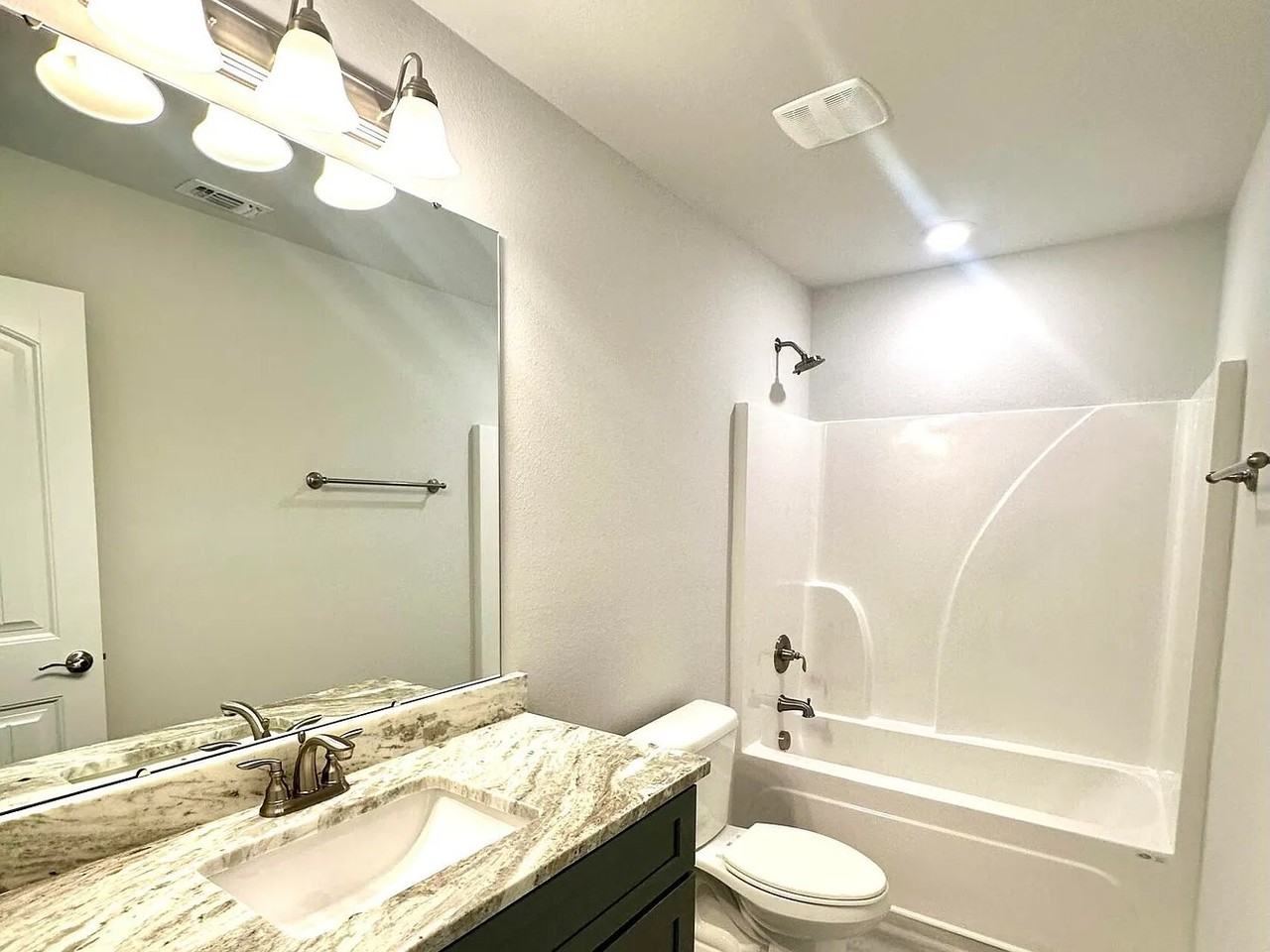 13924 Ruby Ln - Photo 5 of 16