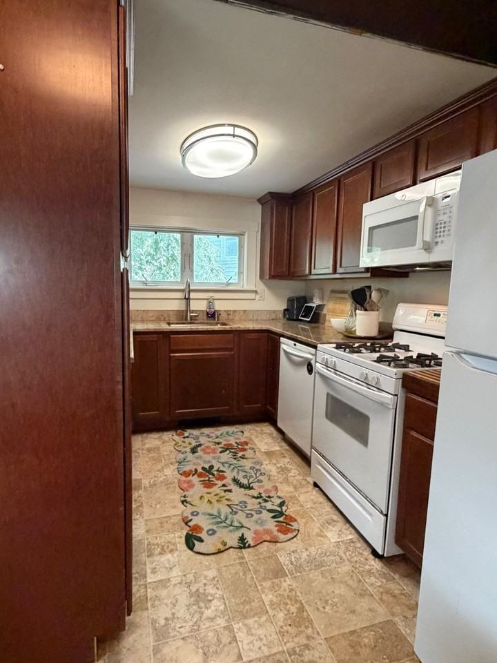 45 South St - Photo 5 of 14