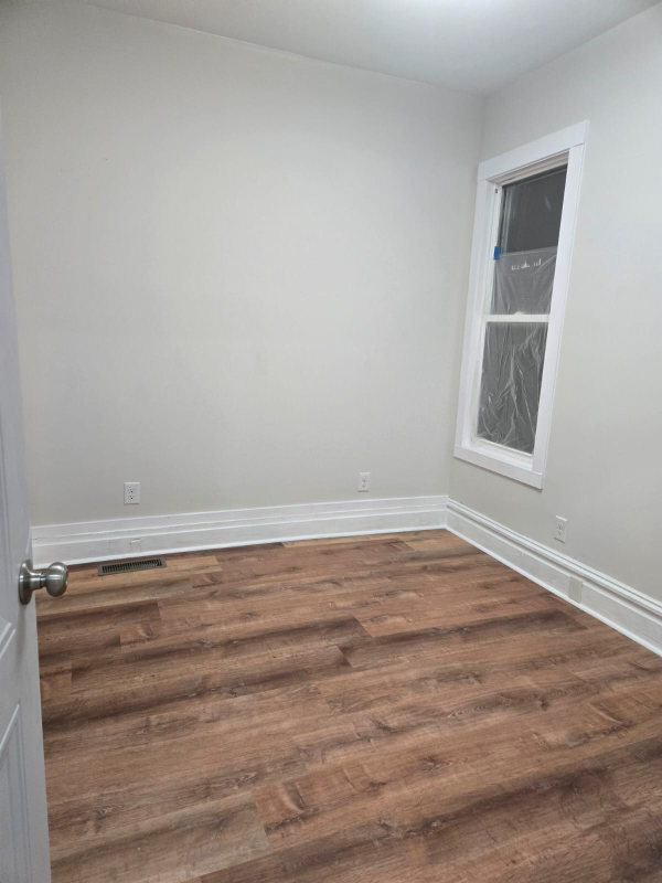 1312 W Widenham St - Photo 6 of 14