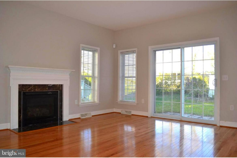 6405 Woodburn Ave - Photo 3 of 10