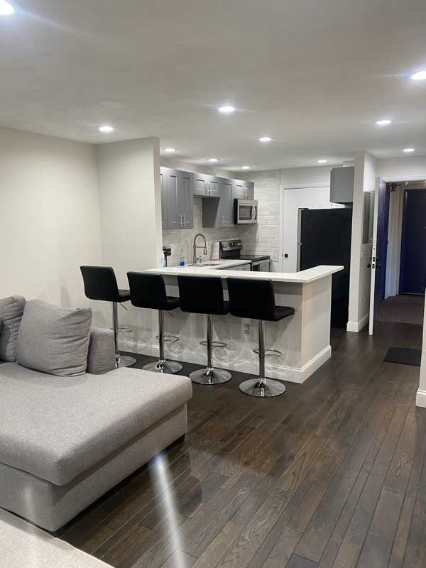 200 Governors Dr #1 - Photo 3 of 16