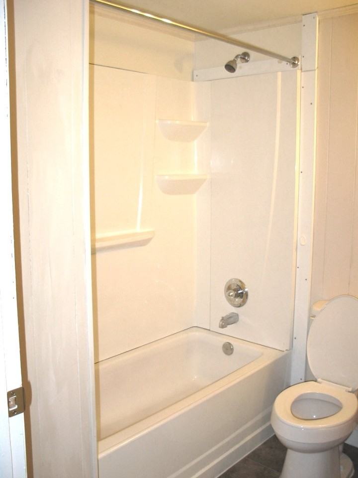 151 Thorpe St - Photo 3 of 5
