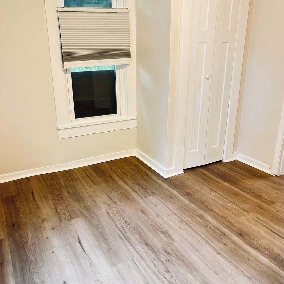 1021 Old Charlotte Rd - Photo 5 of 8