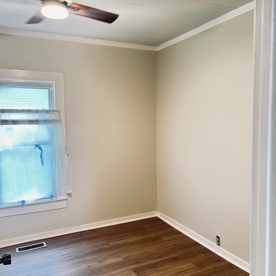 1021 Old Charlotte Rd - Photo 7 of 8