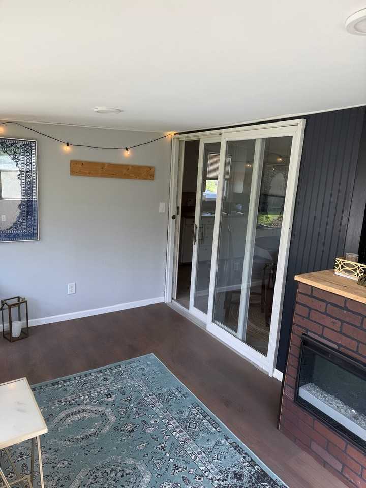 304 W Dean Ave - Photo 6 of 16
