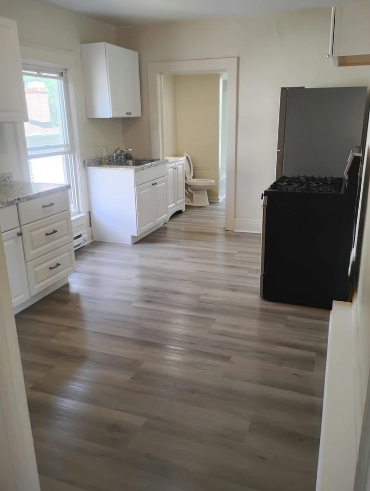 441 Troy Schenectady Rd #2 - Photo 6 of 10