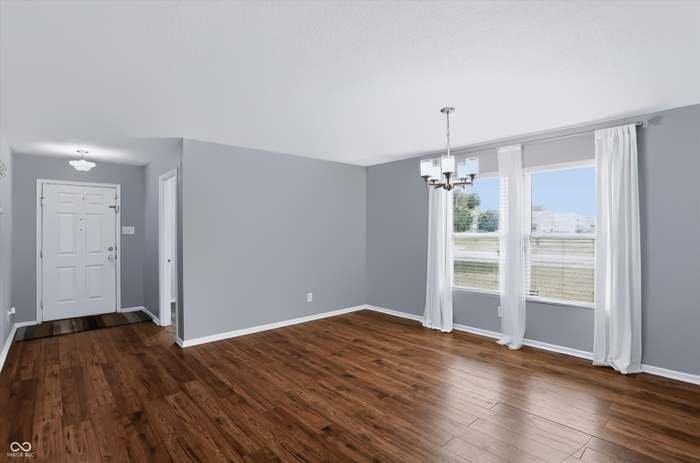 8010 Barry Rd - Photo 5 of 19