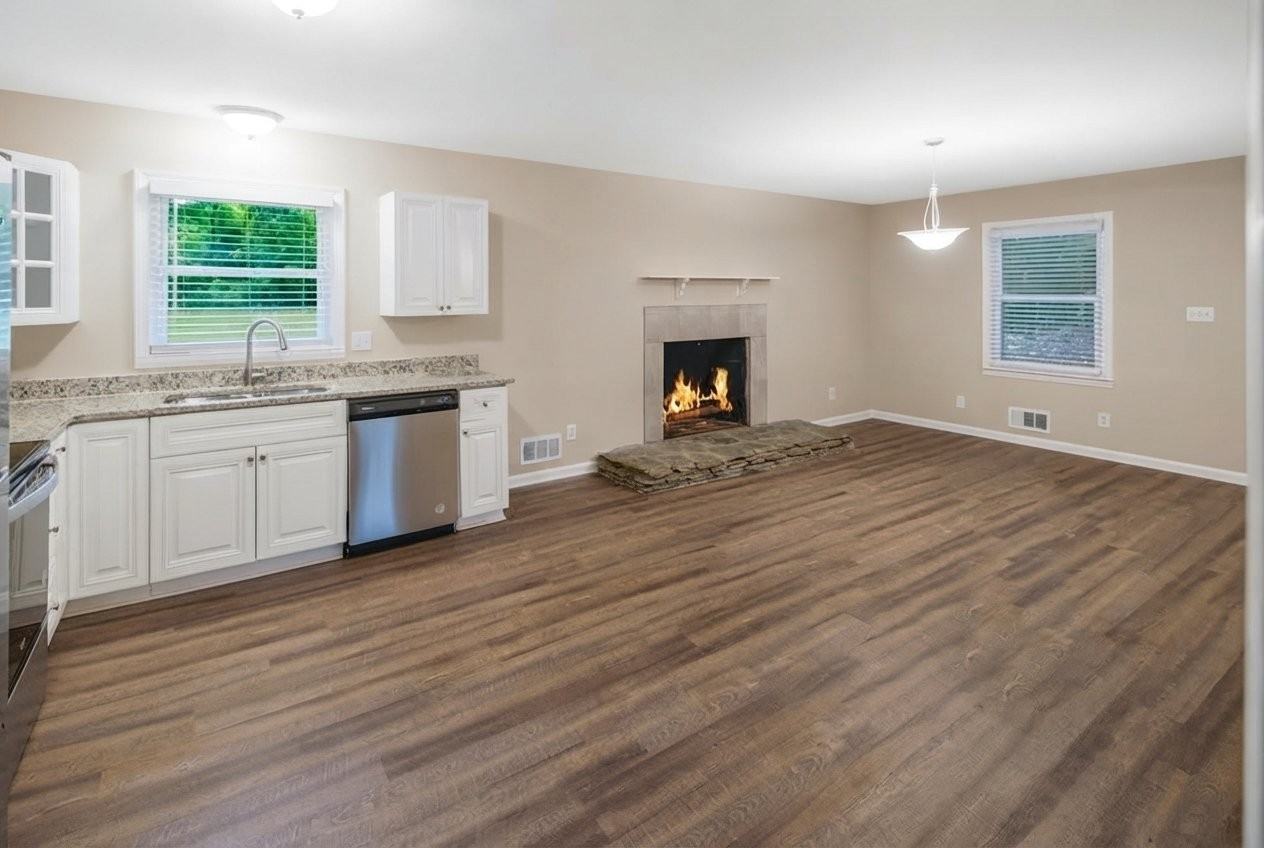 3917 Amsbury Rd - Photo 6 of 13