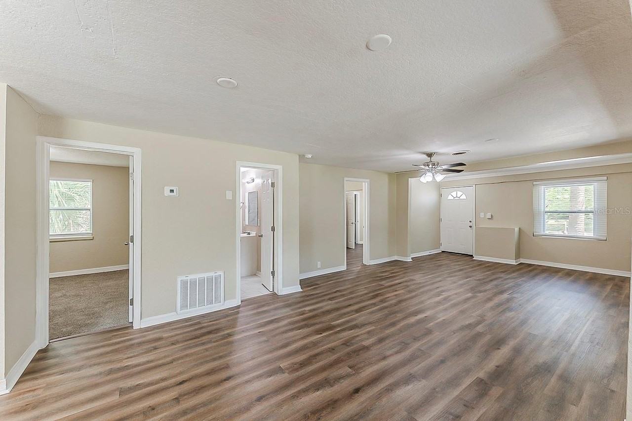 1306 Shepherd Ave - Photo 6 of 16