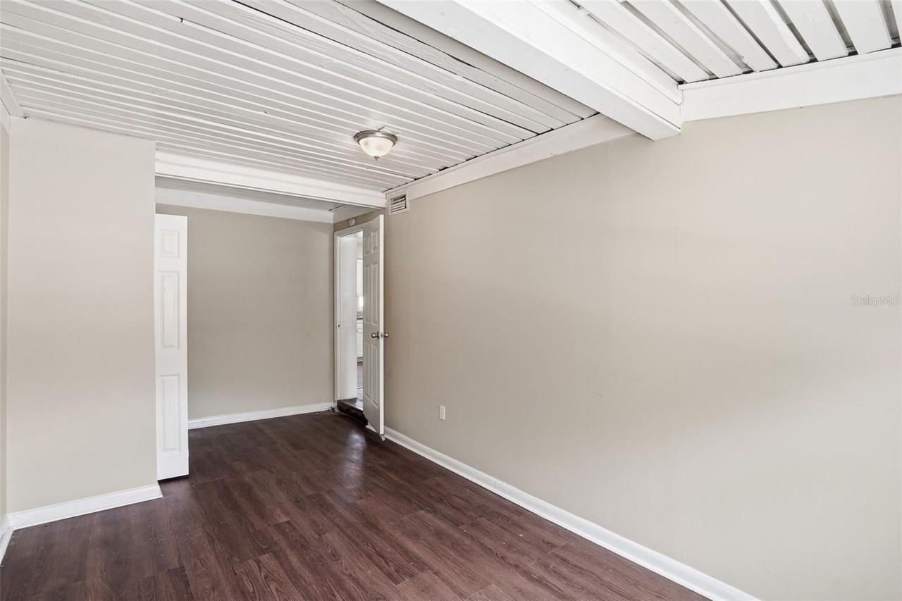 1413 Sunridge Rd - Photo 6 of 16