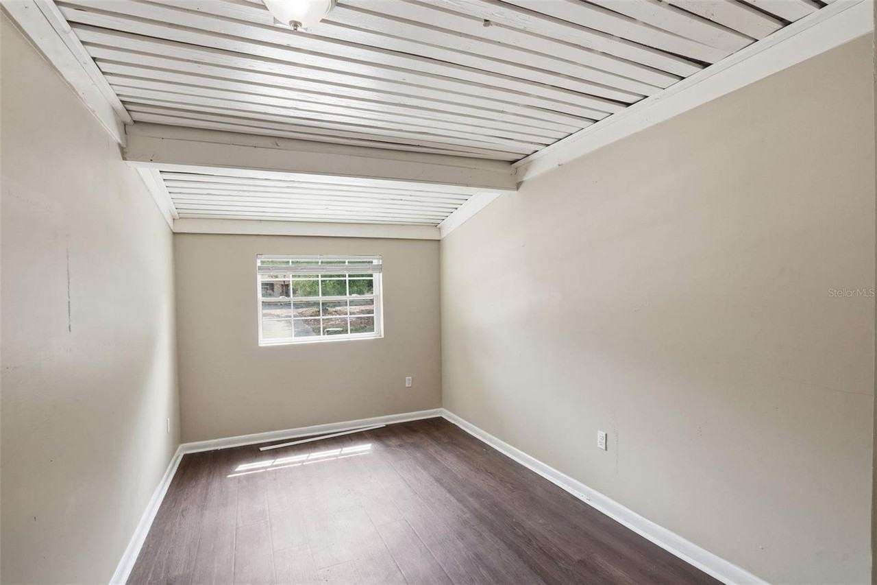 1413 Sunridge Rd - Photo 7 of 16