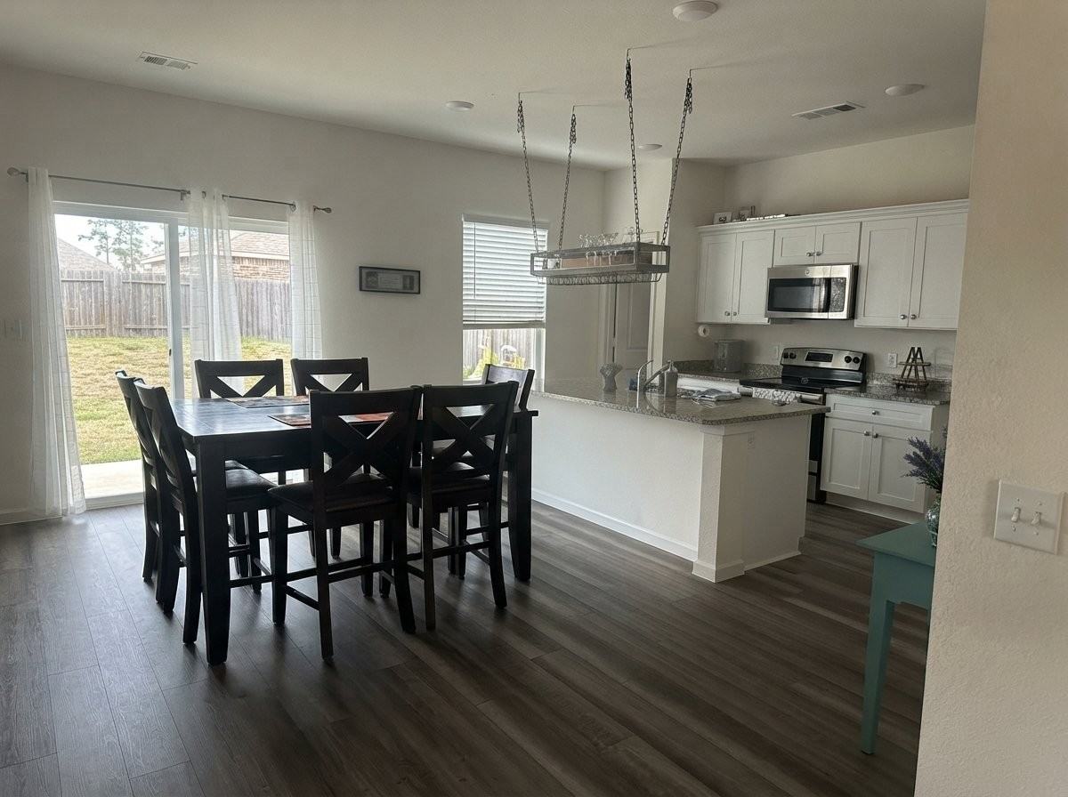 21655 Cottage Ln - Photo 4 of 20