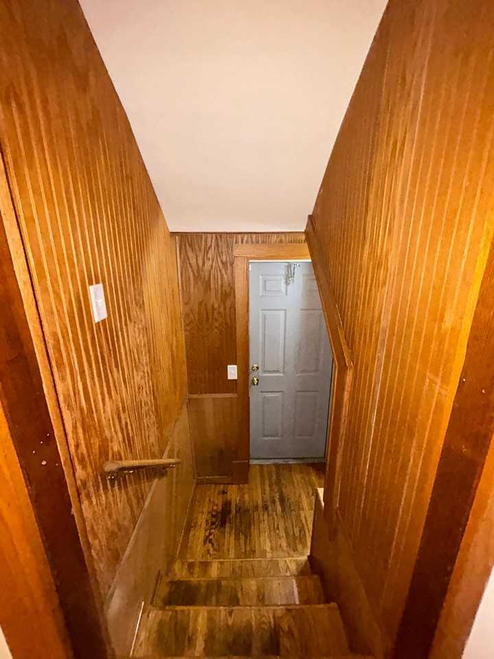 1463 Sheridan Ave Ne - Photo 7 of 13