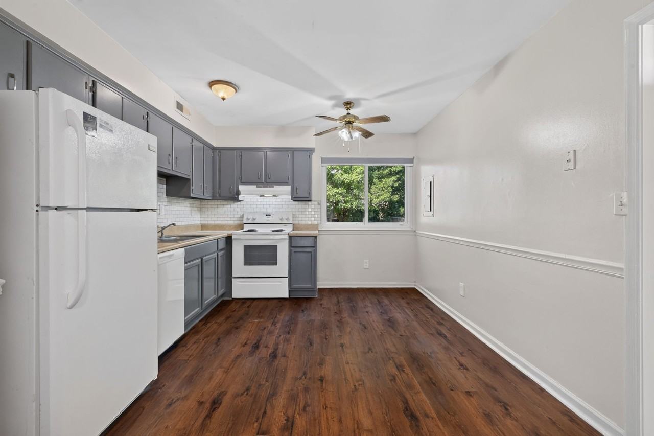 697 Grant Avenue Avenue - Photo 6 of 19