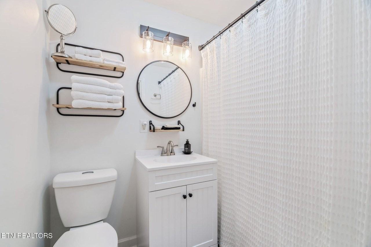 1724 Earl Ave - Photo 7 of 20