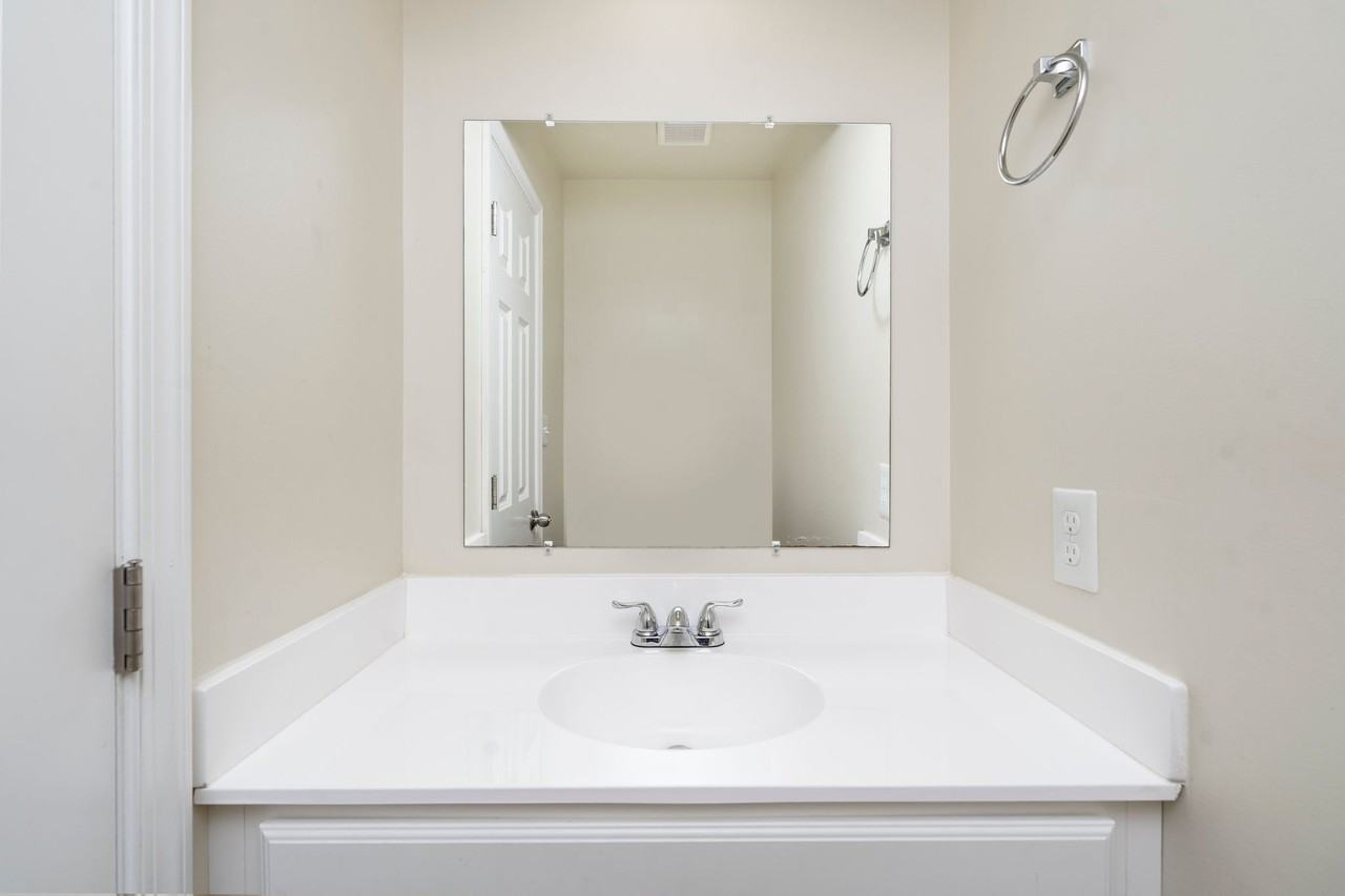 417 Florence Ave #A - Photo 3 of 20