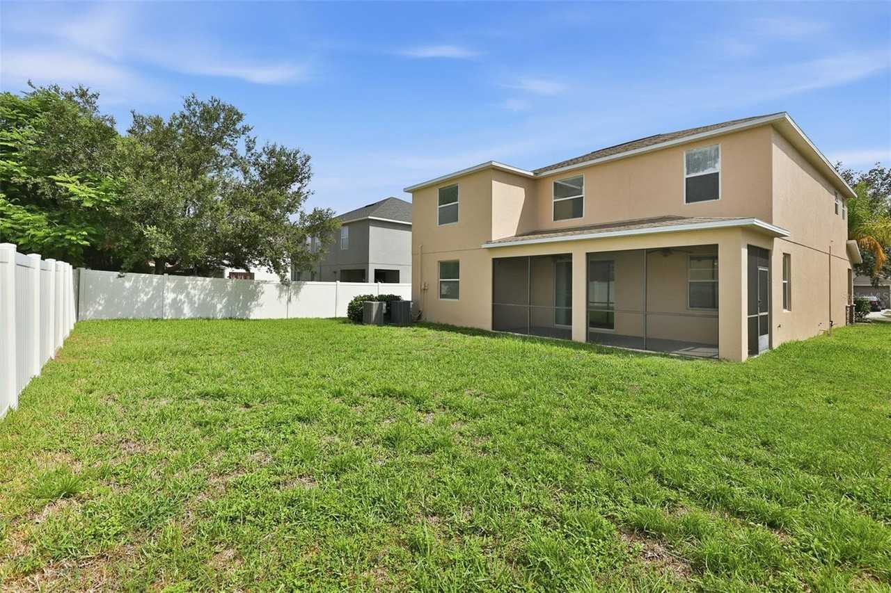 10811 Kirkwall Port Dr - Photo 2 of 5