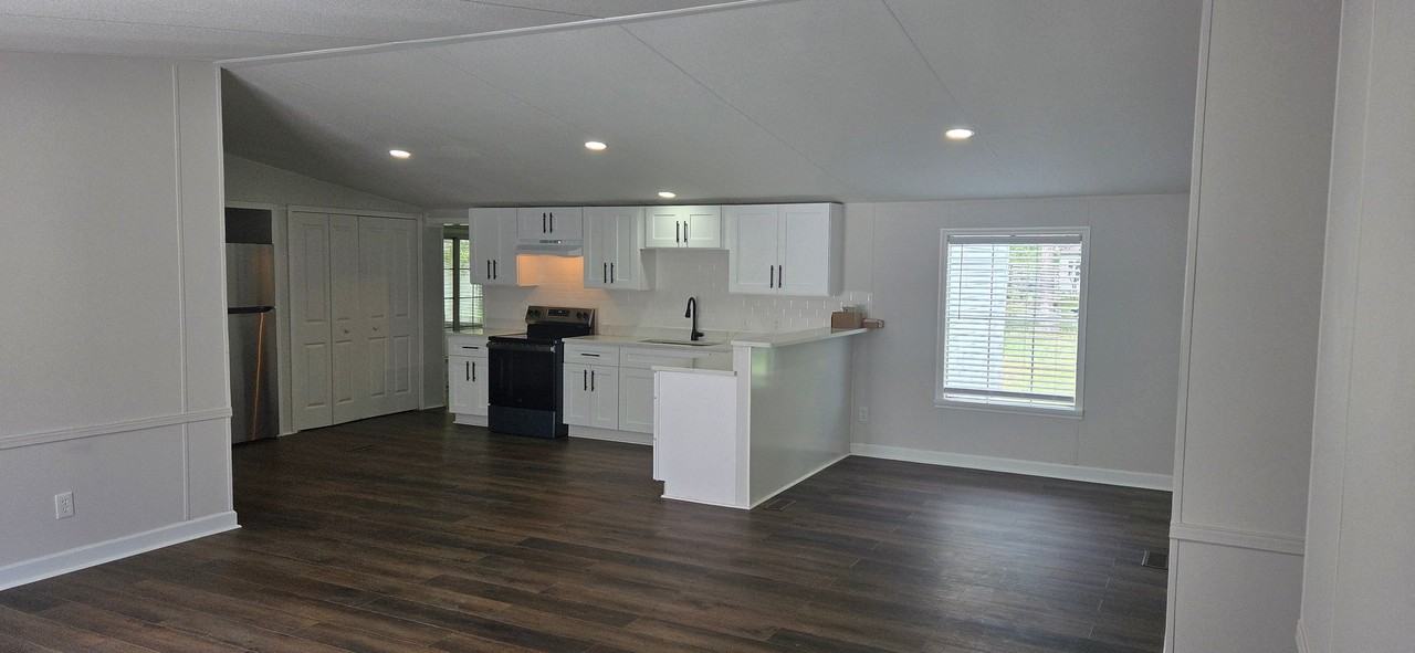93 Huckaberry Ln Ne - Photo 2 of 13