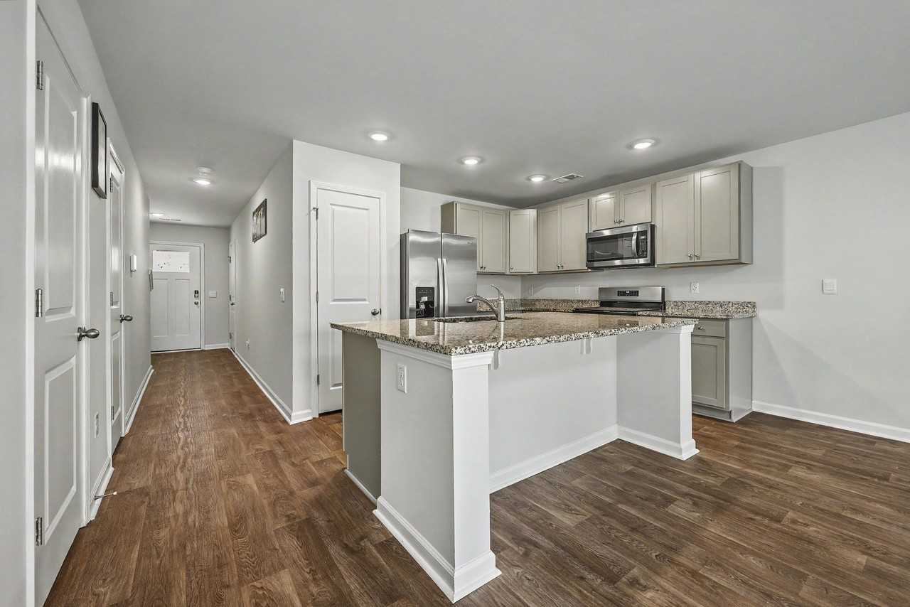 152 Haventree Ct - Photo 3 of 19