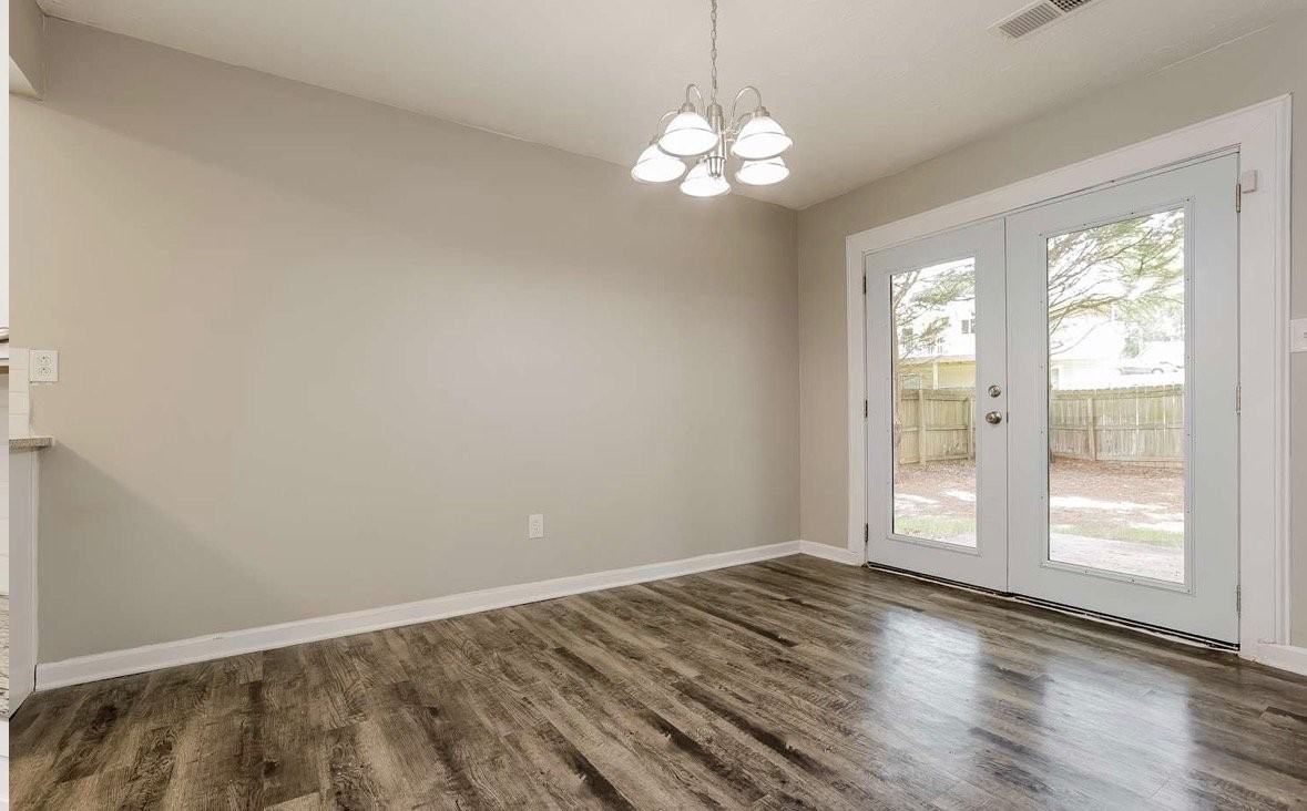 10231 Woodland Entry - Photo 6 of 9