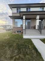 featured image of 1066 Mahogany Blvd Se