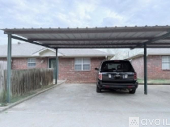 902 Andrews St #C - Photo 2 of 2