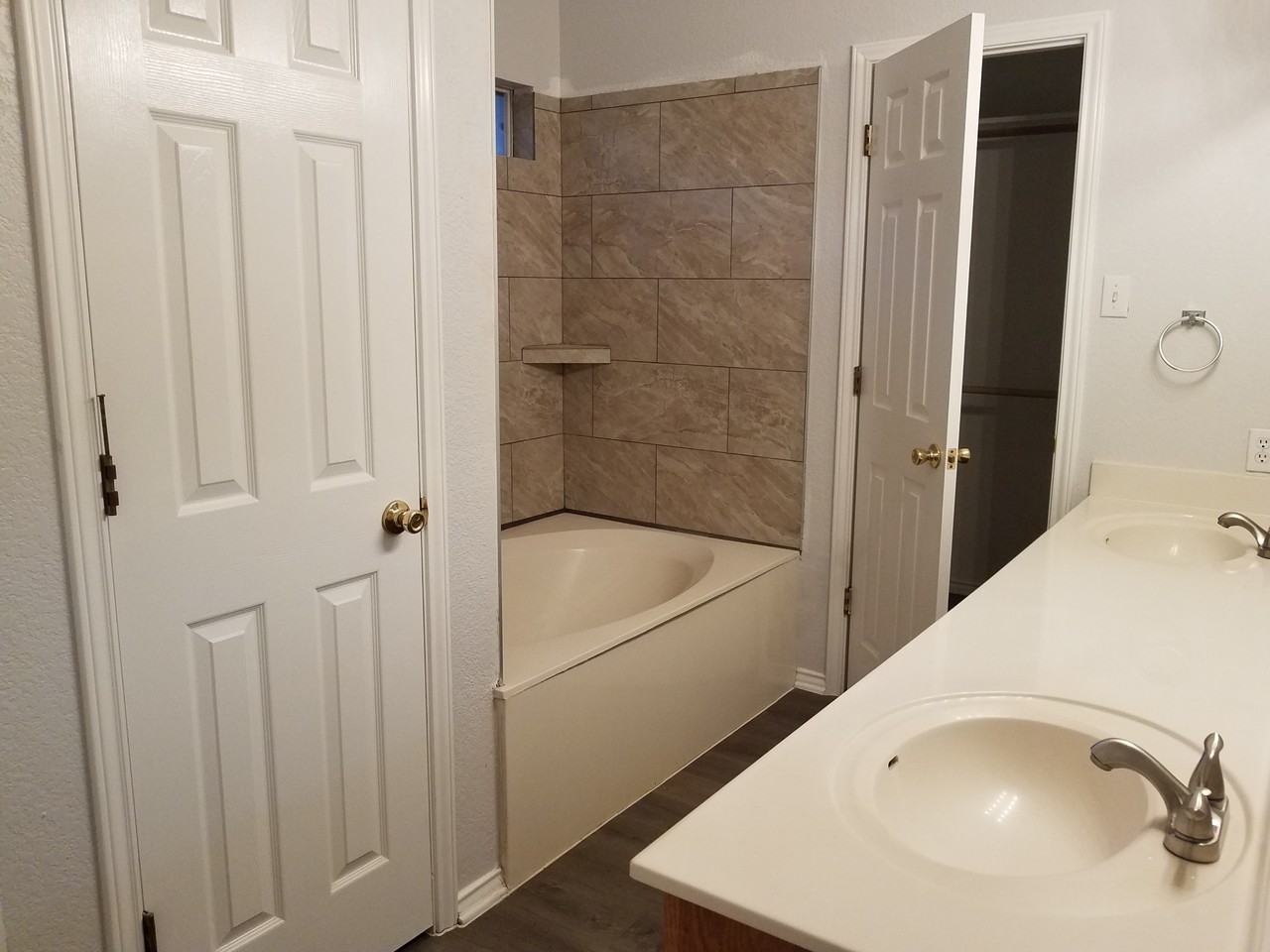 409 Mesa Verde St #NA - Photo 7 of 16