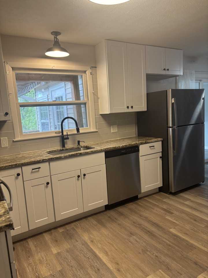 936 Waverly Rd #NA - Photo 3 of 29