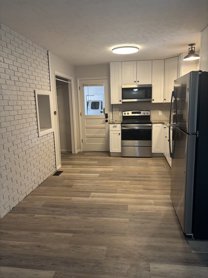 936 Waverly Rd #NA - Photo 4 of 29