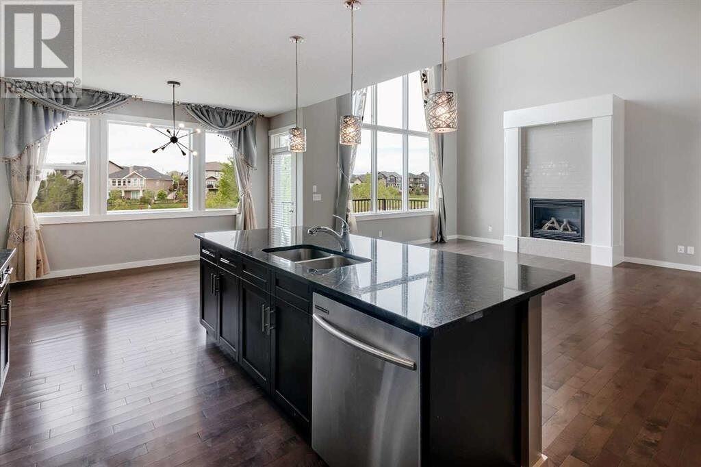 209 Kingsmere Cove Se - Photo 5 of 14
