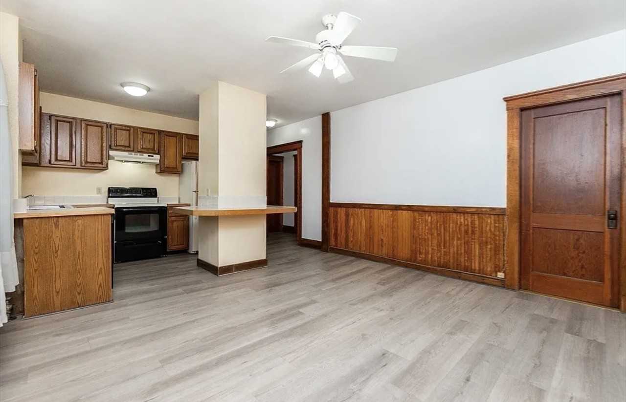 541 S Broadway #2 - Photo 5 of 13