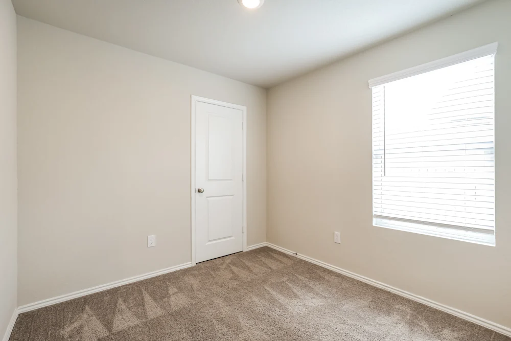 4222 Southton Lk #NA - Photo 2 of 7