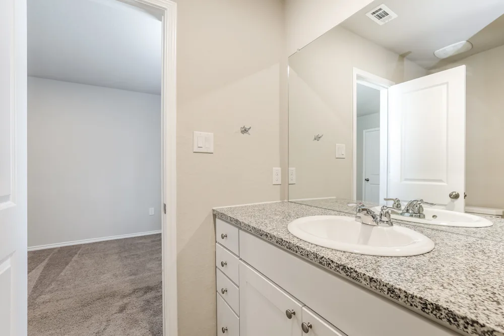 4222 Southton Lk #NA - Photo 6 of 7