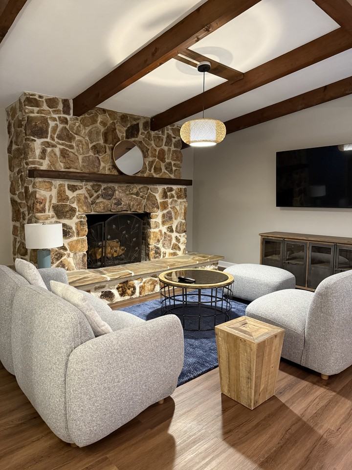 2432 Edgevale Rd #A - Photo 2 of 18