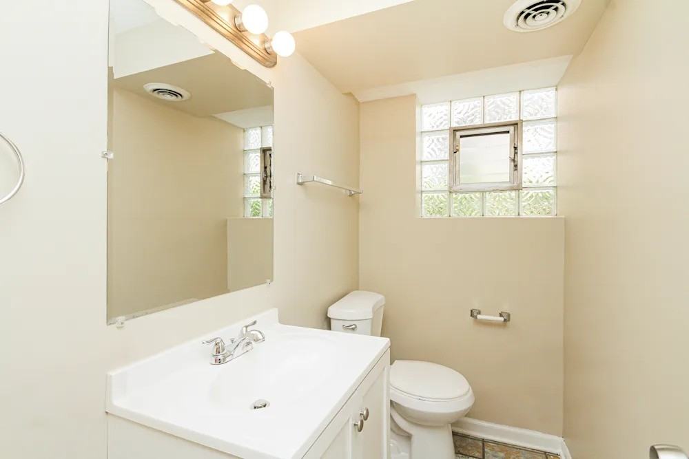 117 Englewood Ave #NA - Photo 5 of 8