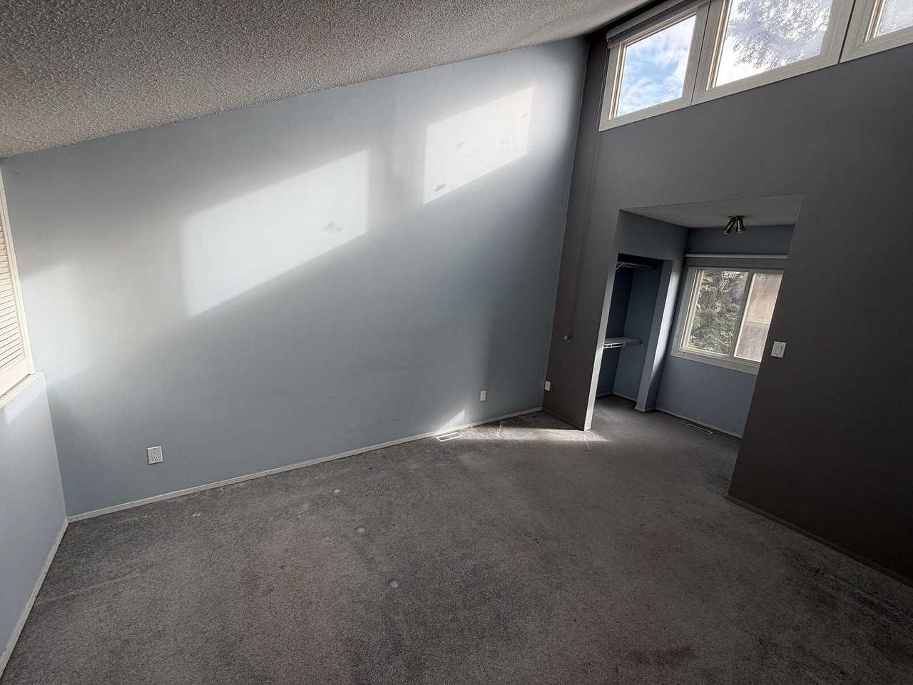 5435 Hill View Cres Nw - Photo 7 of 14