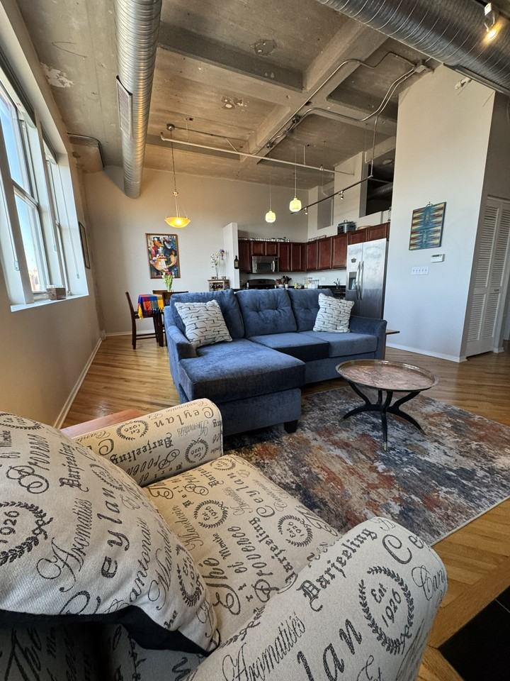 2107 Grand Boulevard #806 - Photo 7 of 20