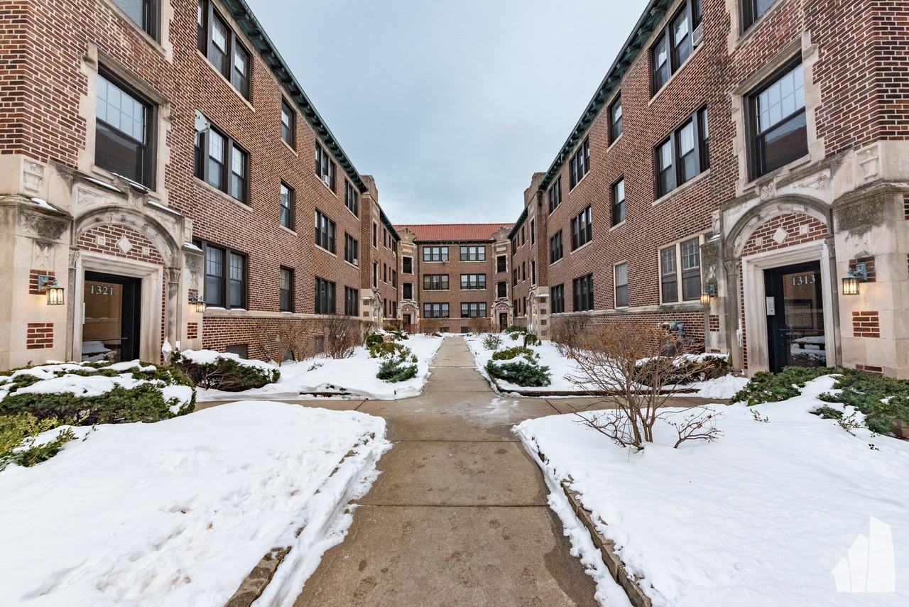 1313 Oak Avenue #1321-B2 - Photo 4 of 7