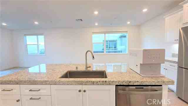 223 Carmona - Photo 7 of 8