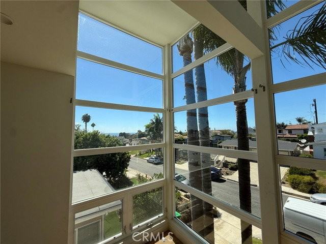 159 W Avenida Alessandro - Photo 3 of 8