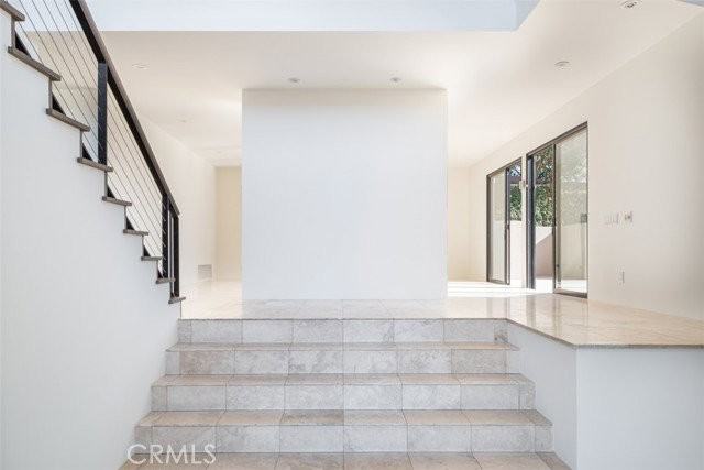 810 Emerald Bay - Photo 6 of 8