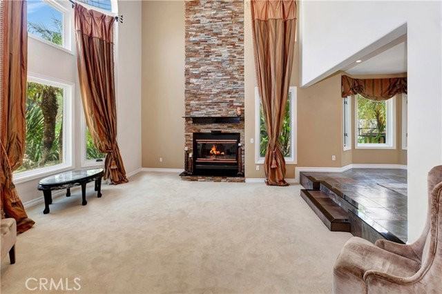 3140 E Bradbury Ct - Photo 6 of 8
