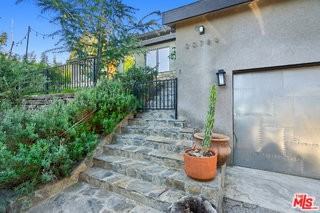 20784 Medley Ln - Photo 3 of 8