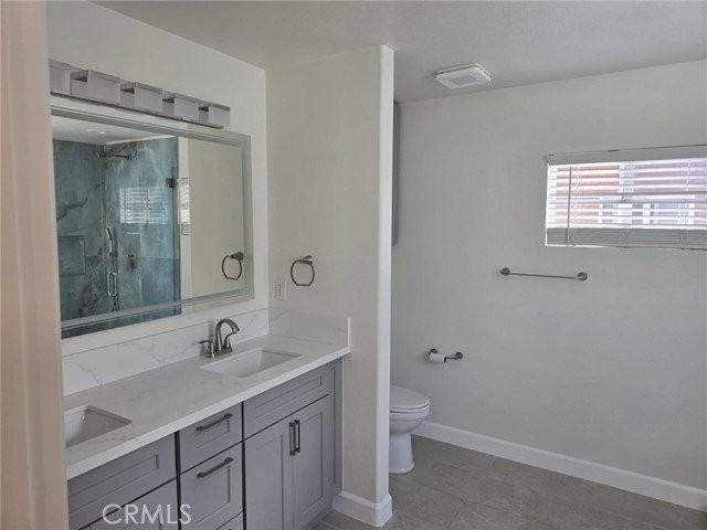 9427 Lemona Ave #24 - Photo 5 of 8